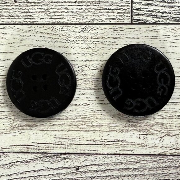 UGG Black 4 Hole Replacement Buttons Set Of 2 Classic Accessory Shoe Repair - Picture 1 of 4